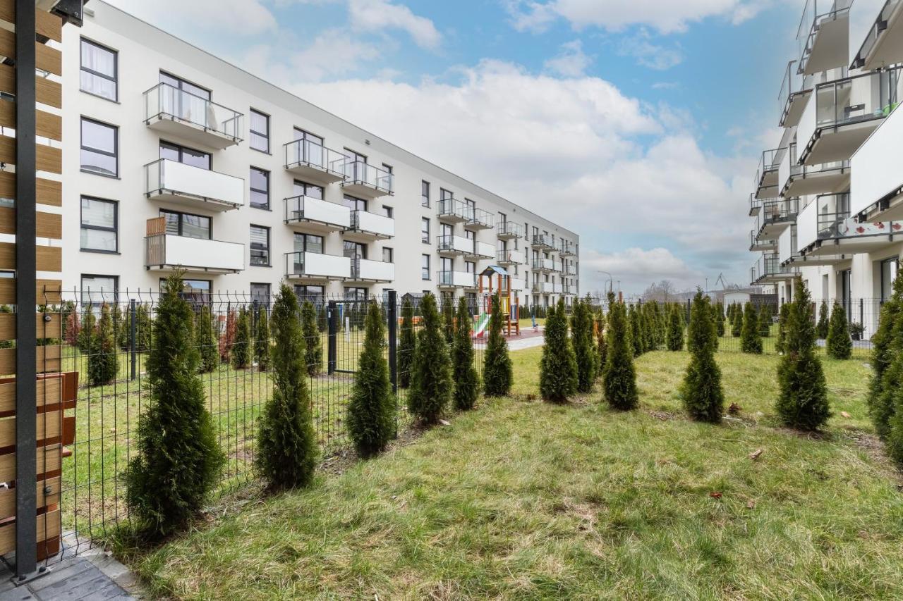 Gdynia Nasypowa Apartments With Parking By Noclegi Renters Экстерьер фото